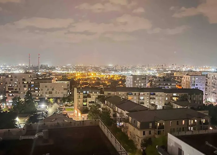 Appart Vue 360°, Paris, Parking