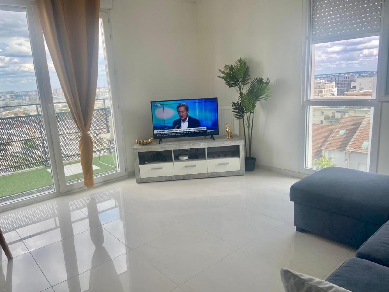 Appartement Vue 360°, Paris, Parking *